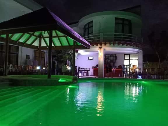 Discover Boracay Hotel Kalibo Bagian luar foto