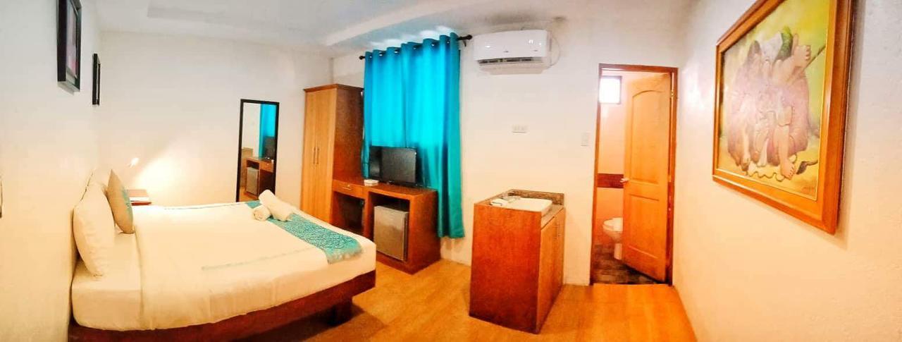 Discover Boracay Hotel Kalibo Bagian luar foto